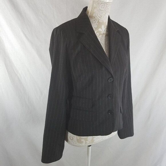 How Wen 10 Black Pinstripe 3 Button Fitted Blazer Jacket Lace Trim - Picture 4 of 10